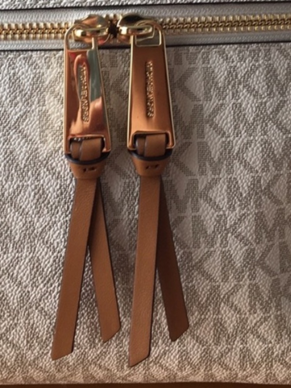 Michael Kors Rhea Zip Medium Backpack Cream and Tan Logo - Picture 3 of 10